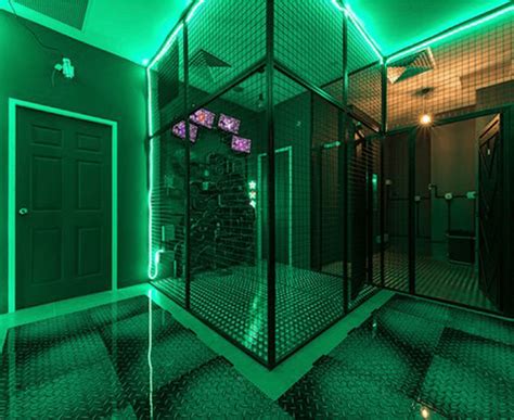 Escape Simulator: A Brain-Boggling Romp Through Puzzle Rooms!